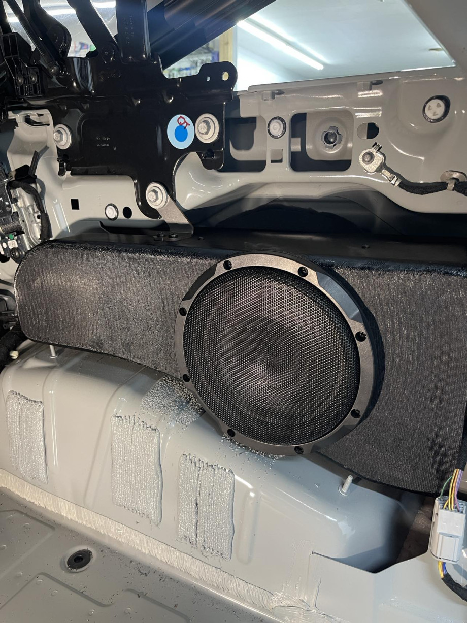 Bronco Subwoofer Round